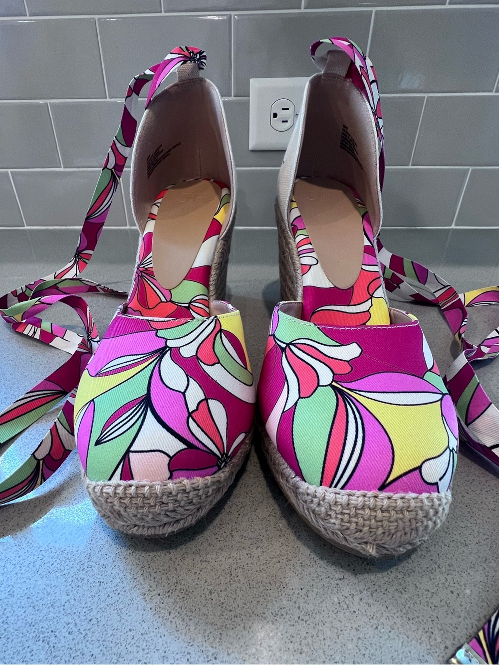 Skye Vibrant Floral Espadrille Wedges with Ankle Wraps Sz 9 1/2 Just Fab